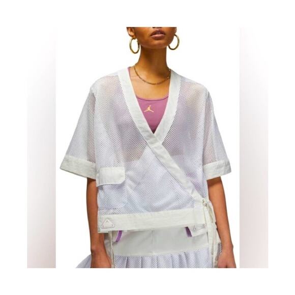 NWOT Jordan Mesh Wrap Top White Athleisure Sportswear Size M - Picture 1 of 11